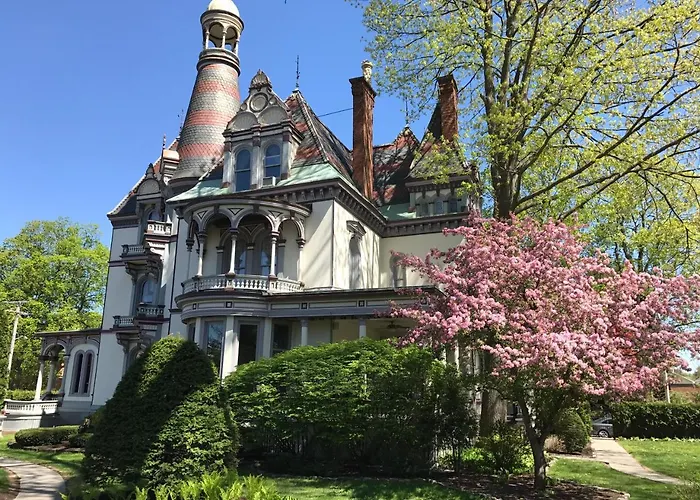 Best Hotels in Saratoga Springs NY