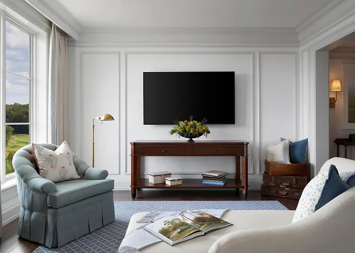 Premier Hotels & Accommodations in Charlottesville