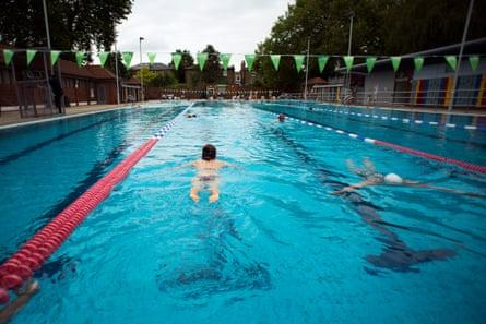 London Fields lido