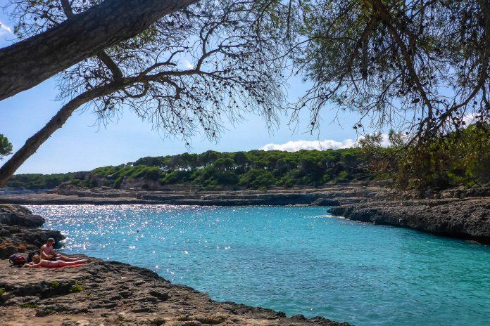 Caló d'es Burgit near Cala Figuera in southeast Mallorca, Spain, is a dream for swimming, walking and snorkeling - © Lila Pharaoh / franks-travelbox