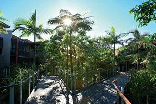 Locals of Byron Bay Australia discuss their town's environmentalism